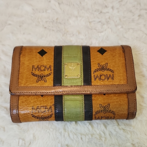 MCM Visetos Trifold Cognac  Logo Wallet - Picture 1 of 13